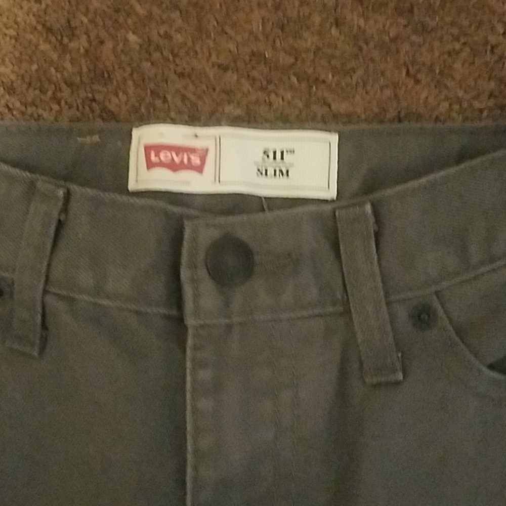 Boys size 8 Levi's Jean's gray pants - Picture 2 of 5